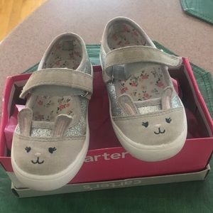 Carter’s Toddler girls grey sneaker shoes,